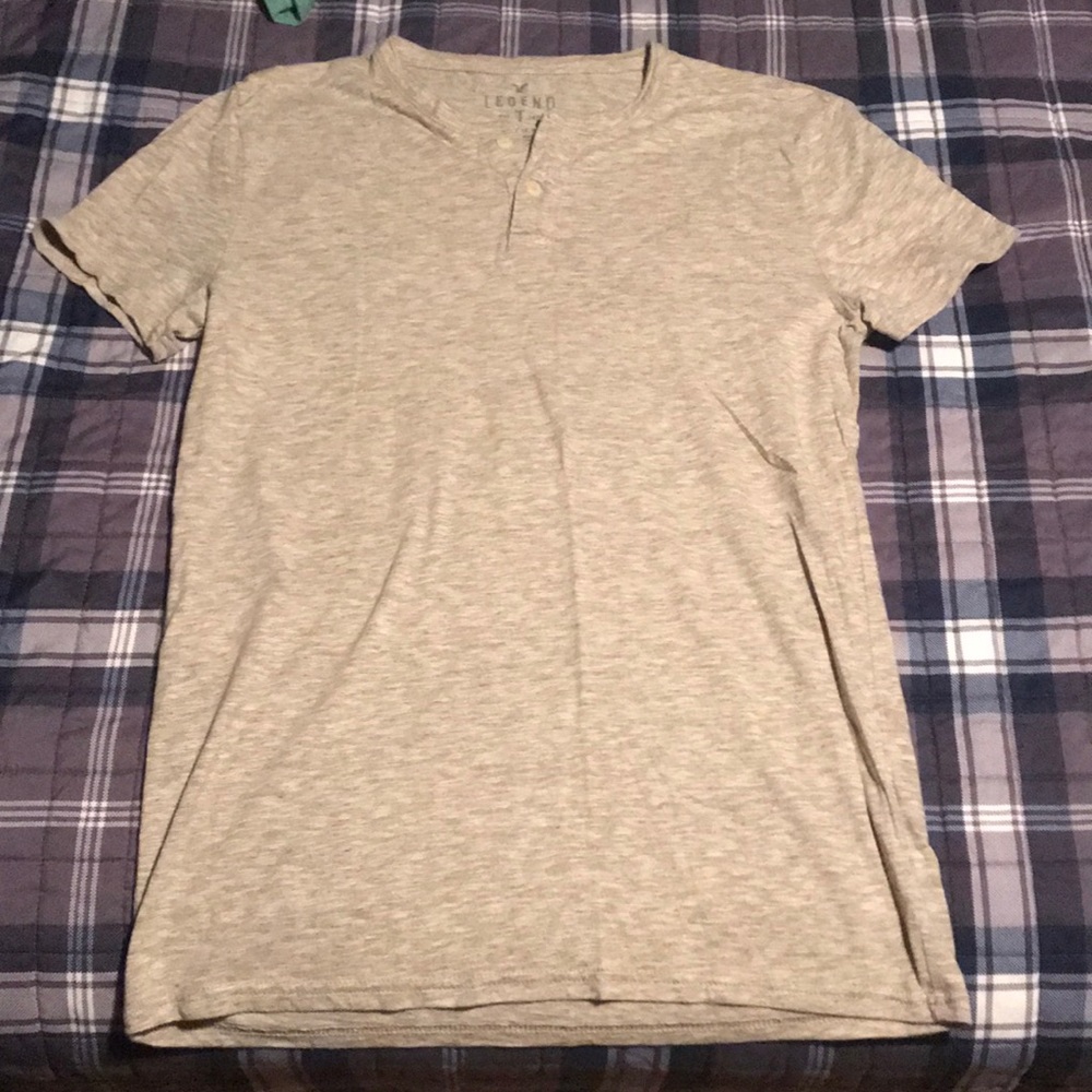 American Eagle short sleeve legend Henley